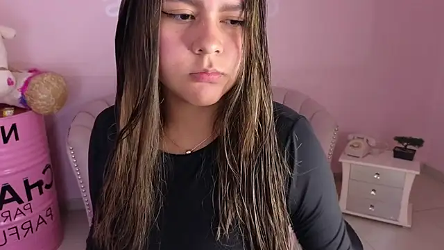 emmalee 01a online show from 02-19-25, 10:45