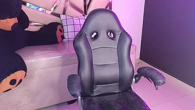 emmalee 01a online show from 02-26-25, 11:21