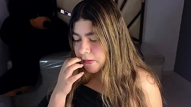 emmalee 01a online show from 03-08-25, 10:54