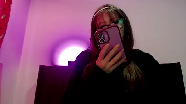 Aurora blossom   online show from 12-03-25, 08:52