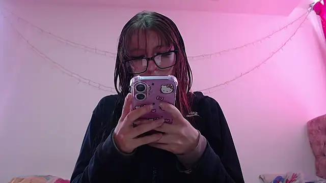 Aurora blossom   online show from 01-13-26, 06:23