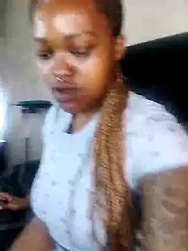 ThickPearlx23 online show from 01-19-26, 06:50