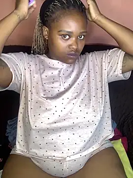 ThickPearlx23 online show from 04-23-26, 08:10
