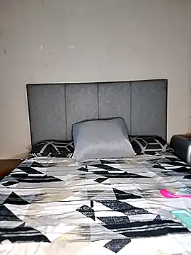 ThickPearlx23 online show from 02-06-26, 05:03