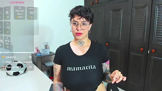 Snapshot of KatInk chatting on 02-17-25, 01:33 KatInk online show from 02-17-25, 01:33