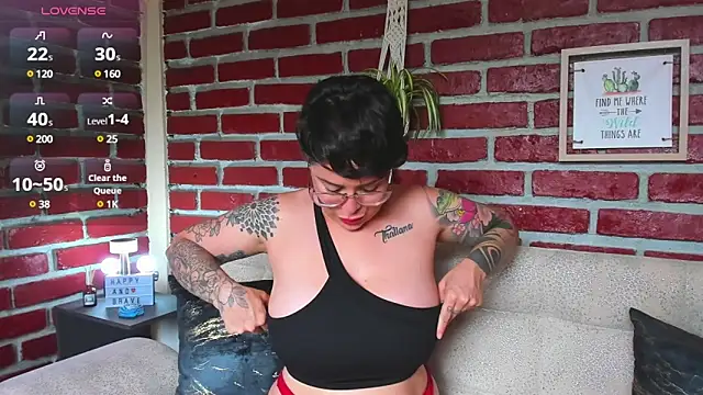 Snapshot of KatInk chatting on 03-03-25, 04:05 KatInk online show from 03-03-25, 04:05