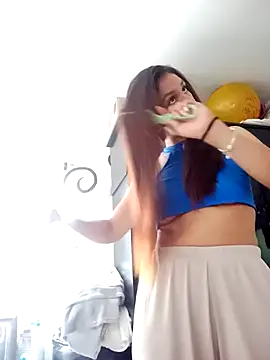 Luci And Sofi online show from 02-28-26, 07:24