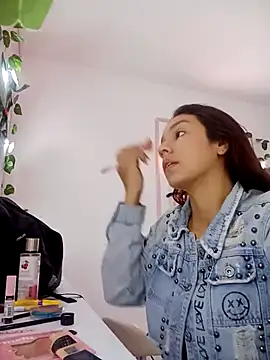 Luci And Sofi online show from 10-18-25, 12:29