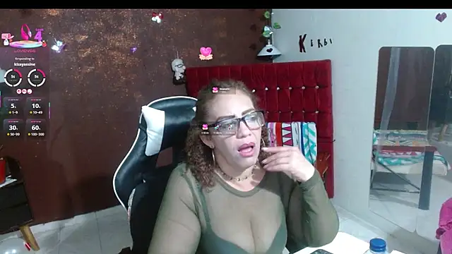 Snapshot of PervertedMature chatting on 09-27-25, 11:00 PervertedMature online show from 09-27-25, 11:00