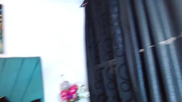 Dubraska1 online show from 10-18-25, 08:44