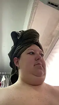 Chloee ep online show from 04-08-26, 01:01