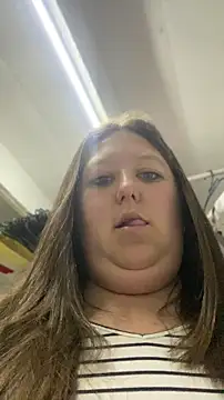 Chloee ep online show from 04-12-26, 05:00