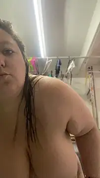 Chloee ep online show from 04-15-26, 01:04