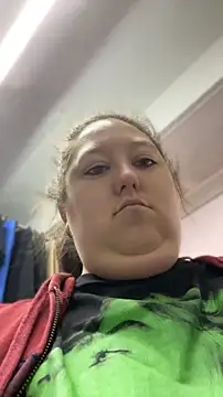 Chloee ep online show from 04-16-26, 12:39