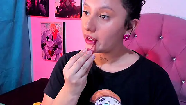 Mila nixon02 online show from 11-16-25, 05:06