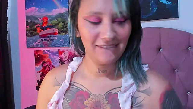Snapshot of Mila_nixon02 chatting on 07-20-26, 04:42 Mila nixon02 online show from 07-20-26, 04:42