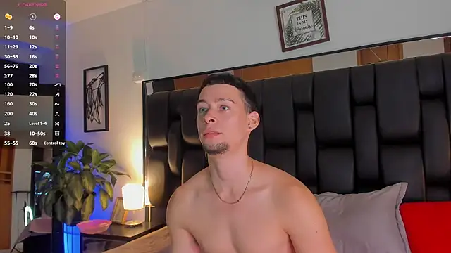 JadeSmiith  online show from 09-18-25, 10:57