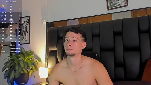 JadeSmiith  online show from 12-04-25, 10:31