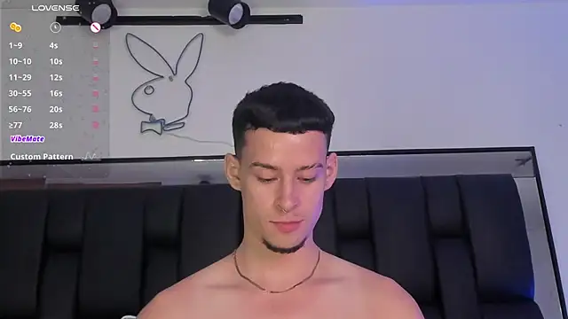 JadeSmiith  online show from 03-22-25, 01:32