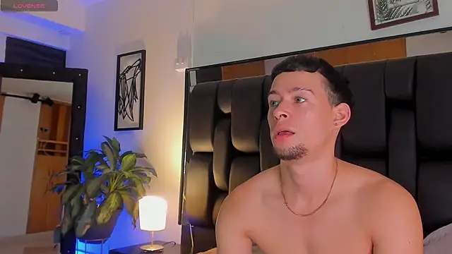 JadeSmiith  online show from 09-20-25, 10:26