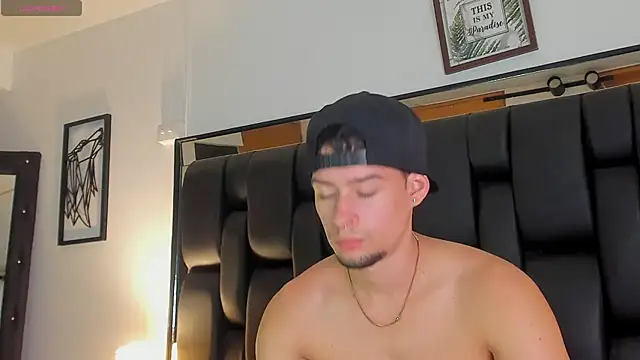 JadeSmiith  online show from 12-19-25, 10:56