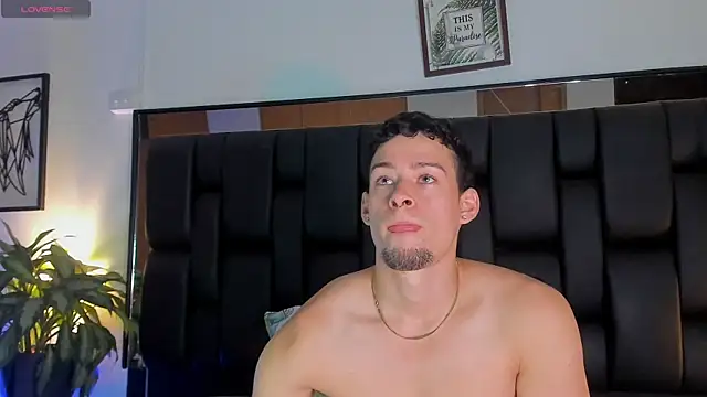 JadeSmiith  online show from 11-28-25, 11:05