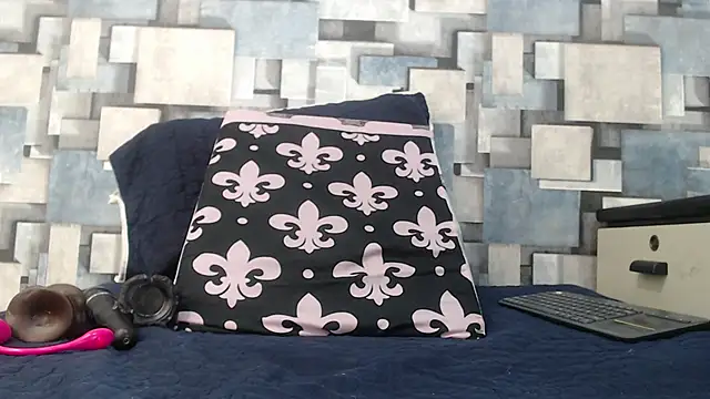 violeta cute18 online show from 11-27-25, 07:25