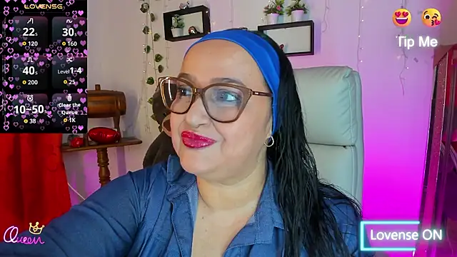 Gia Nahomi online show from 03-12-26, 10:47