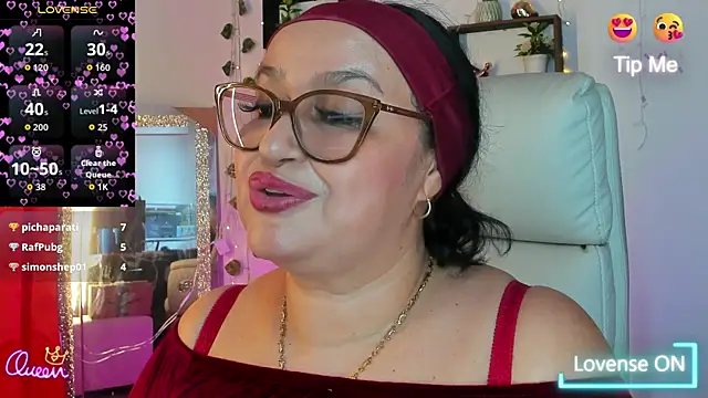 Gia Nahomi online show from 05-16-26, 12:09