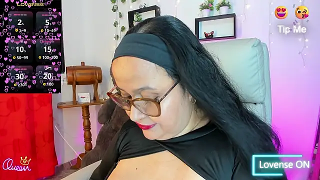 Gia Nahomi online show from 02-22-26, 03:20