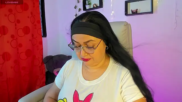 Gia Nahomi online show from 02-04-26, 10:38