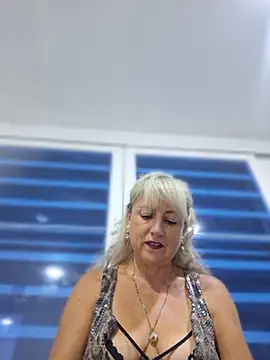 almaluna7 online show from 04-09-26, 11:44