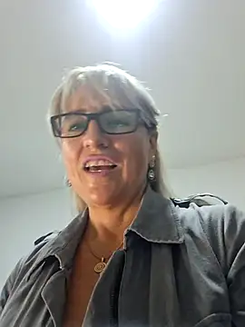 almaluna7 online show from 02-11-26, 11:26