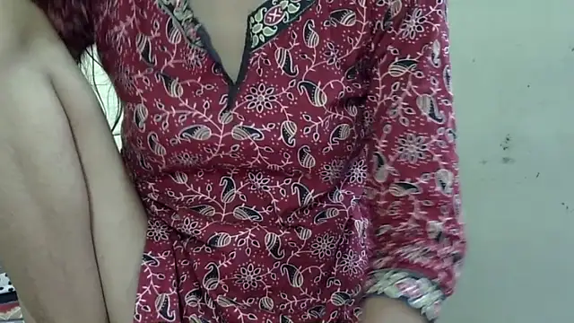 Snapshot of manisha_baby chatting on 10-11-25, 05:08 manisha baby online show from 10-11-25, 05:08