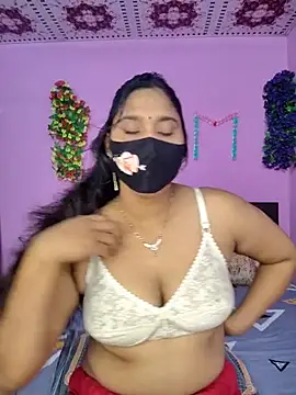 Hot Maleka online show from 11-04-25, 01:42