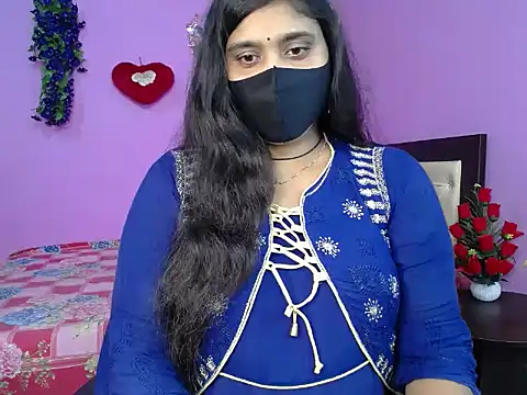 Hot Maleka online show from 04-13-26, 05:39