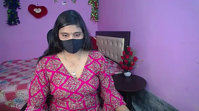 Hot Maleka online show from 06-03-26, 04:55