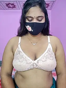 Hot Maleka online show from 10-10-25, 01:28