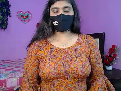 Hot Maleka online show from 04-01-26, 04:48