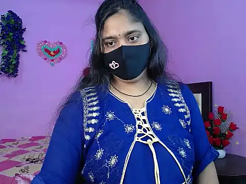 Hot Maleka online show from 03-19-26, 01:38