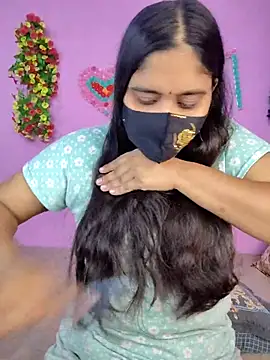 Hot Maleka online show from 12-20-25, 01:41