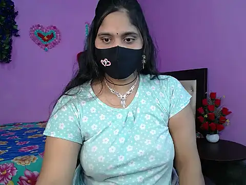 Hot Maleka online show from 03-24-26, 04:40