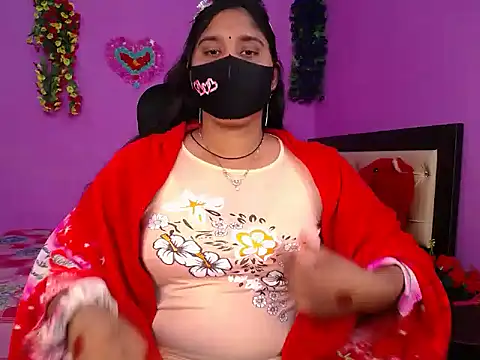 Hot Maleka online show from 01-15-26, 04:54