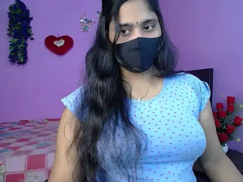 Hot Maleka online show from 04-29-26, 05:30