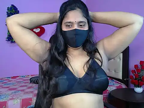 Hot Maleka online show from 04-18-26, 07:07