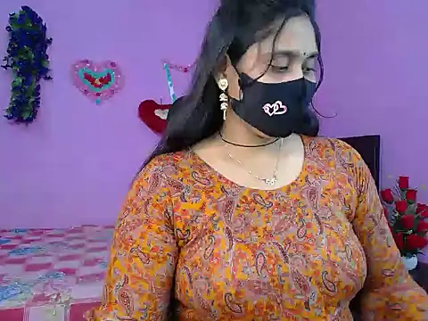 Hot Maleka online show from 04-02-26, 06:03