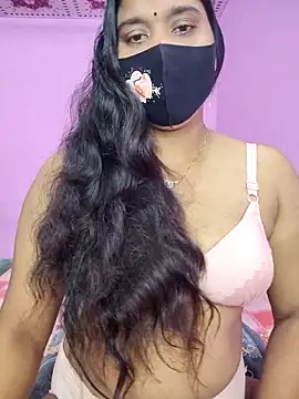 Hot Maleka online show from 10-08-25, 02:13