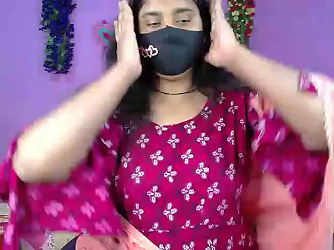 Hot Maleka online show from 02-18-26, 02:20