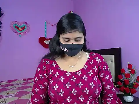 Hot Maleka online show from 02-19-26, 04:59