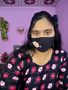 Hot Maleka online show from 11-10-25, 01:10